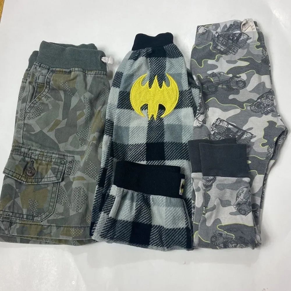 Set Tree Pc Batman Size 3T Cat & Jack Boy Short Size 4T Pijamas 4T